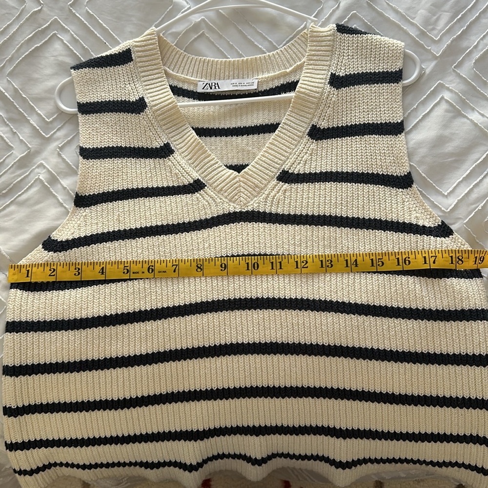ZARA knit sweater vest - Picture 6 of 7